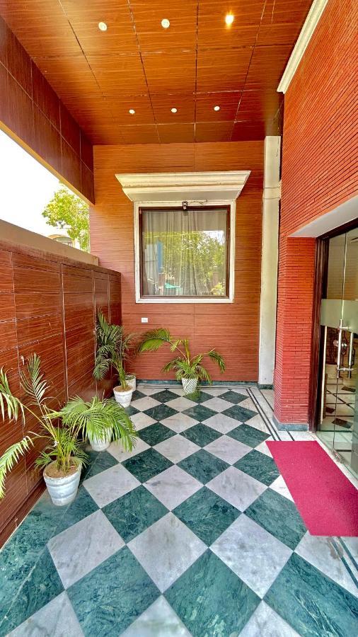 Park Studio Dlf Phase 2, Cyber City, Gurgaon Exterior foto